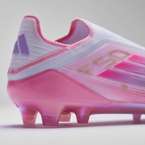 Image de l'article adidas offre sa première paire de crampons signature à Lamine Yamal