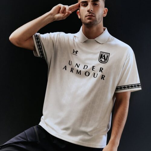 Image de l'article Ferran Torres signe chez Under Armour et portera la Shadow Elite 2
