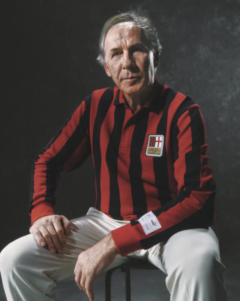 maillot ac milan anniversaire 125 ans puma