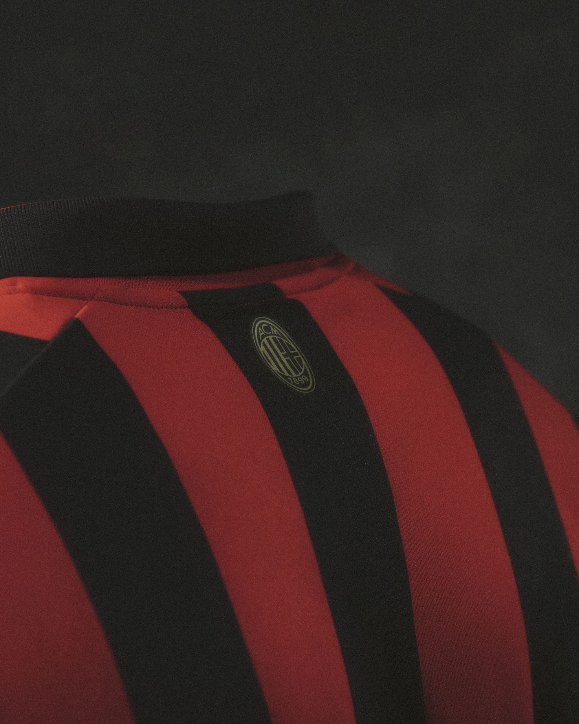 maillot ac milan anniversaire 125 ans puma