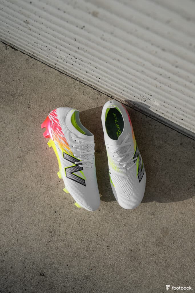 chaussure de foot new balance furon v8