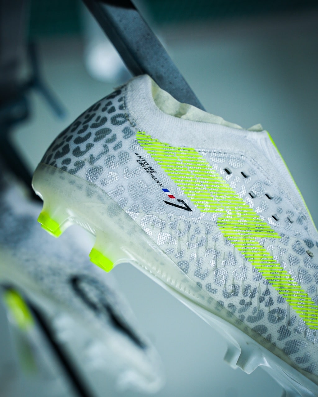 crampon griezmann kipsta clr decathlon