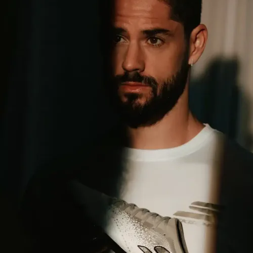 Image de l'article Isco rejoint officiellement Skechers