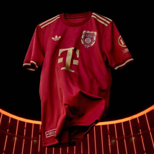 Image de l'article Top 7 des maillots de foot qu'il ne fallait pas louper - Mars 2025