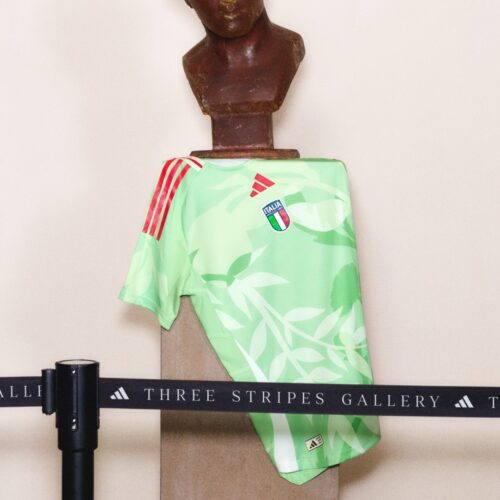 Image de l'article Pour l'Euro 2025, adidas présente les maillots extérieurs de ses sélections