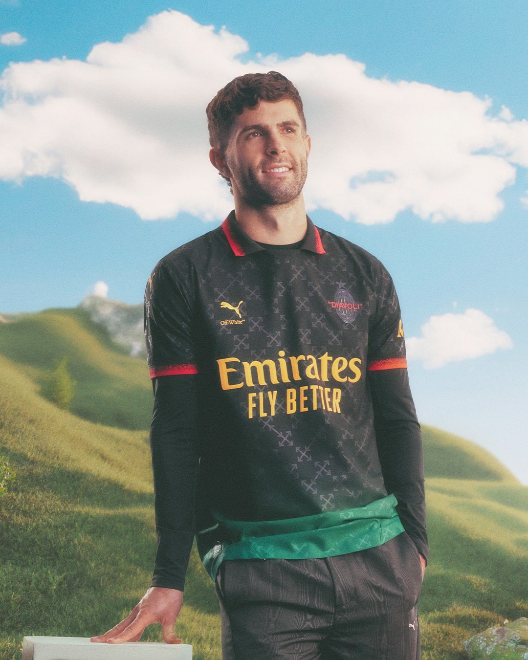 Off-White débarque sur le maillot de l'AC Milan