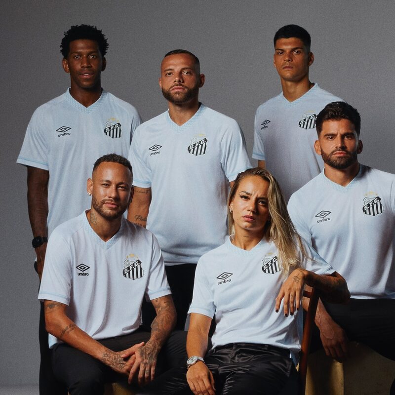 Les maillots de foot à col : la tendance de la saison en Ligue 1
