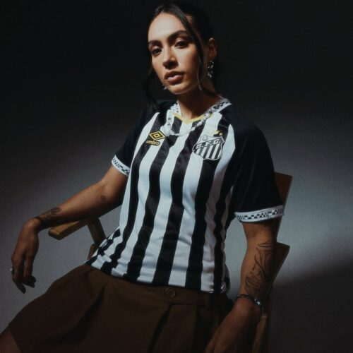 Image de l'article Les 5 maillots de foot qu'il ne fallait pas louper - avril 2025