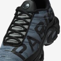 Image de l'article Nike dévoile une Tn en collab avec le PSG