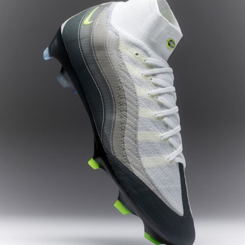 Image de l'article Nike imagine une paire de Mercurial inspirée par la Air Max 95 et portée par Mbappé