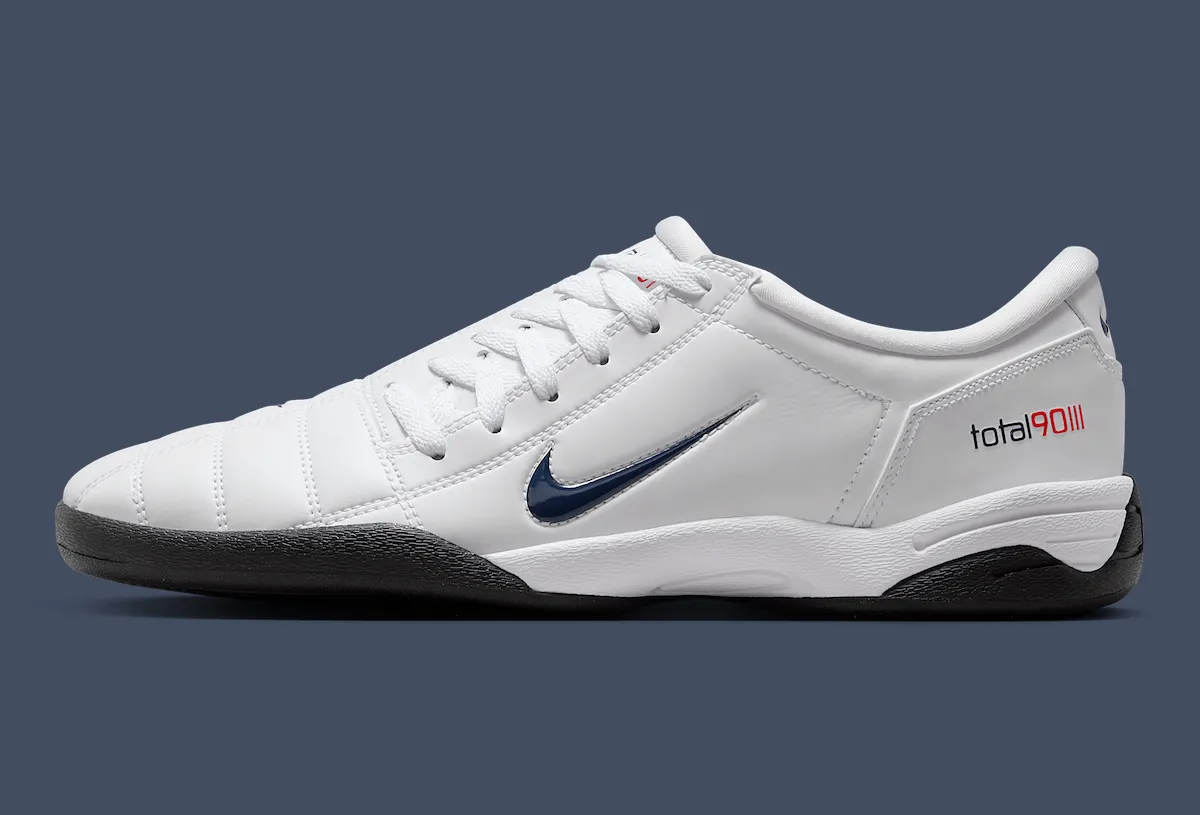 Nike-Total-90-Paris-Saint-Germain-IH4467-100-1