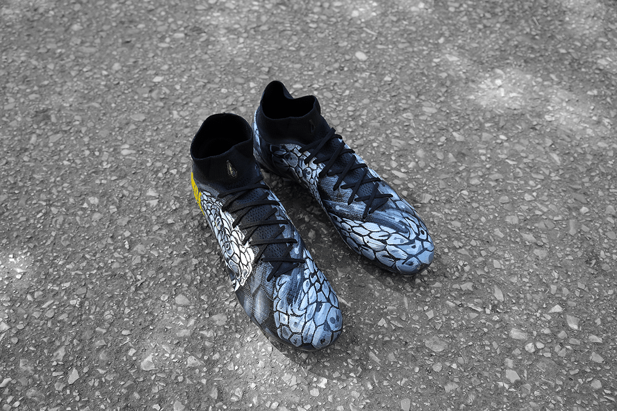 crampons henrikh mkhitaryan personnalisé serpent