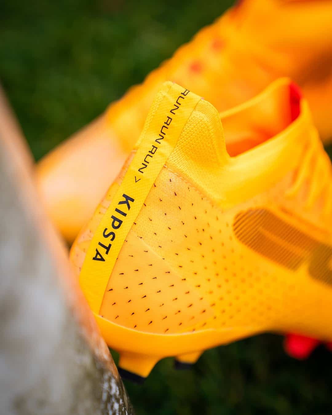 crampons kipsta clr fire griezmann
