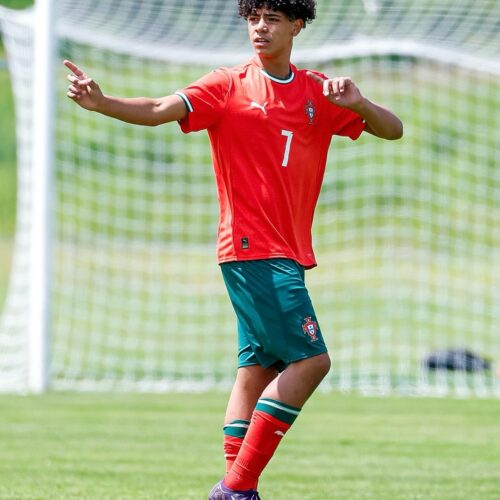 Image de l'article Quand le fils de Cristiano Ronaldo porte les crampons signature de Kylian Mbappé !