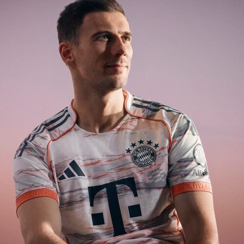 Image de l'article Bayern Munich : un maillot extérieur 2025/26 pour célébrer son stade