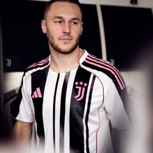 Image de l'article adidas et la Juventus modifient les bandes historiques sur le maillot 2025-2026