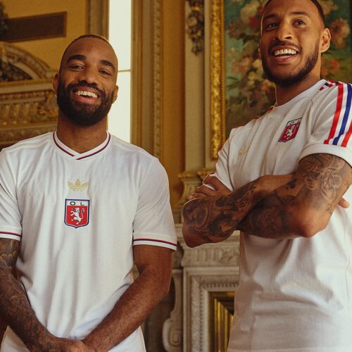 Image de l'article OL : l'incroyable maillot anniversaire qui sera porté contre Angers
