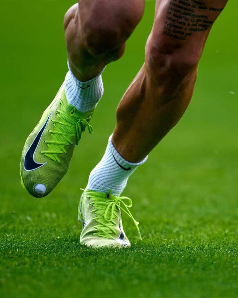trou chaussures acerbi