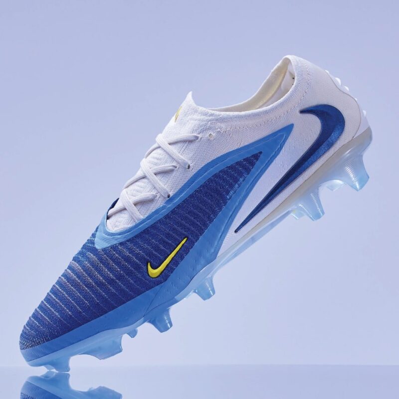crampons nike fear nothing 2025