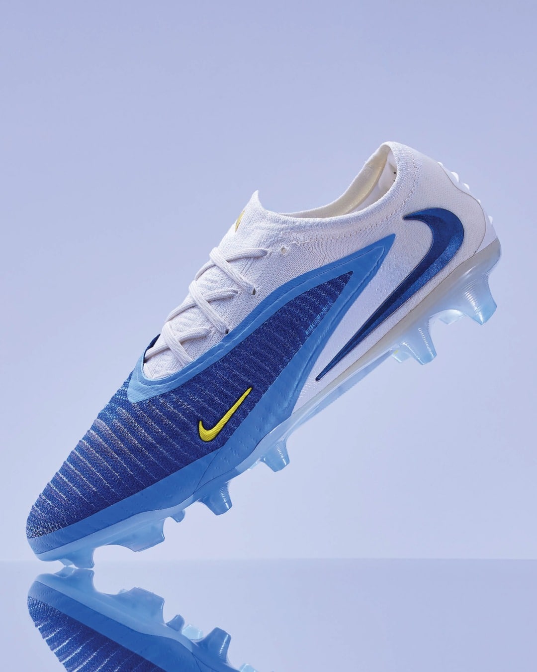crampons nike fear nothing 2025