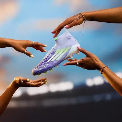 Image de l'article F50 Sparkfusion : adidas dévoile sa première chaussure 100 % féminine