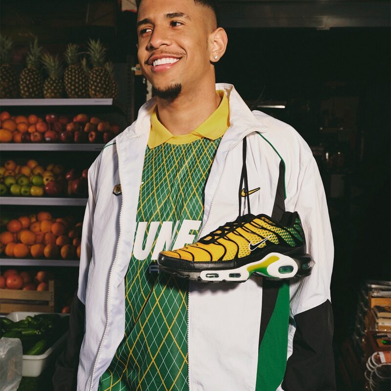 nike tn t shirt foot locker