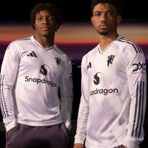 Image de l'article adidas s’inspire d’une tenue de 1992 pour le nouveau maillot extérieur de Manchester United