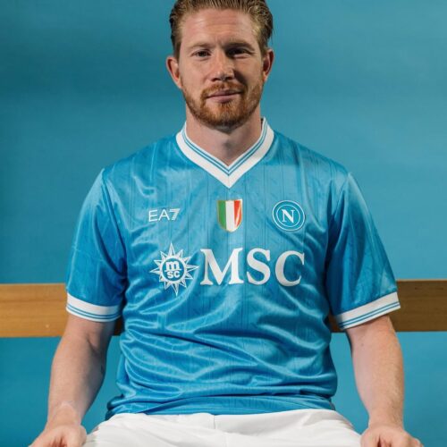 Image de l'article De Bruyne récupère finalement le numéro 11 à Naples, le 10 de Maradona reste retiré