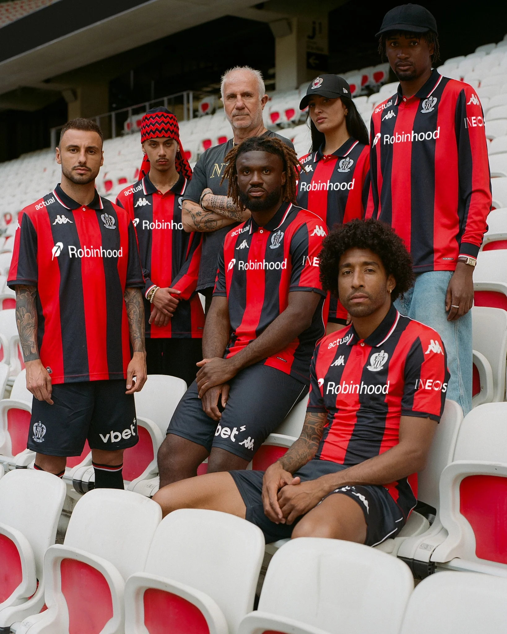 Ancien Maillot De Foot Vintage - Style OGC Nice Ou Inter Milan (Occasion)