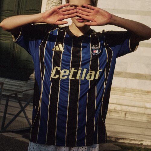 Image de l'article Le top 5 des plus beaux maillots de Serie A 2025-2026