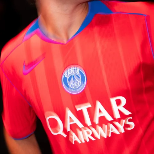 Image de l'article Les maillots Total 90 de la saison 2025-2026