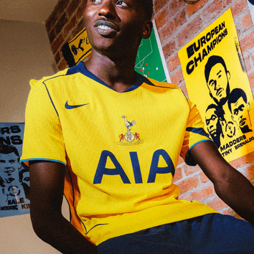 Image de l'article Comme le PSG et le Barça, Tottenham reçoit son maillot third 