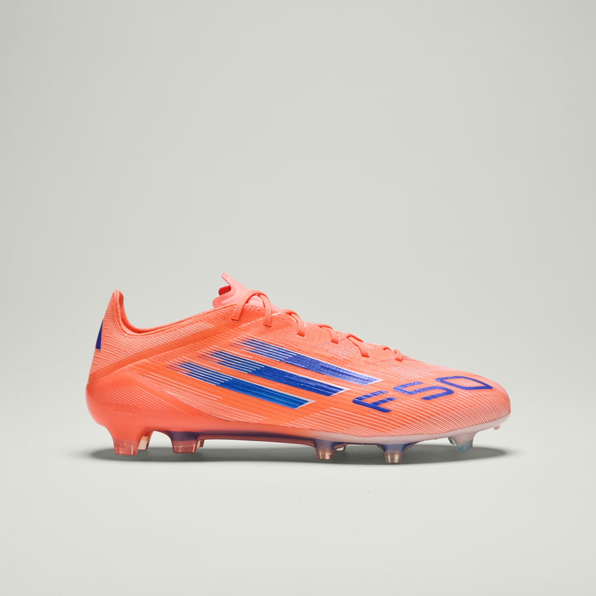 crampon adidas F50 septembre 2025