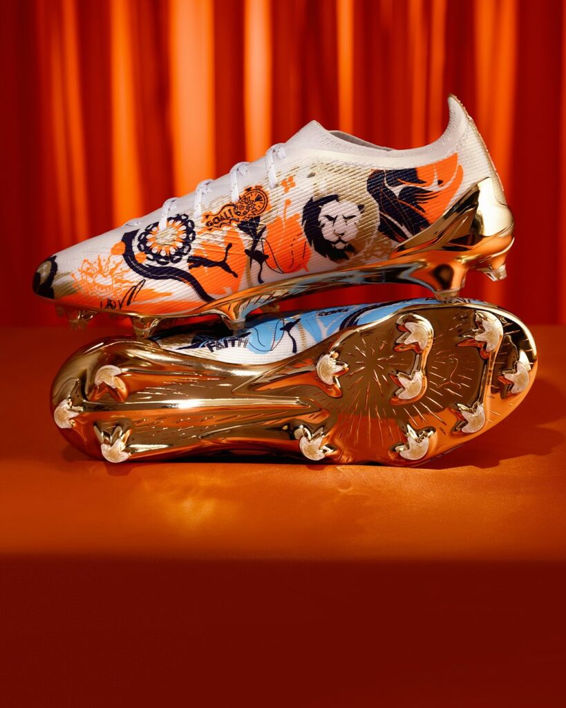 crampon depay memphis record but