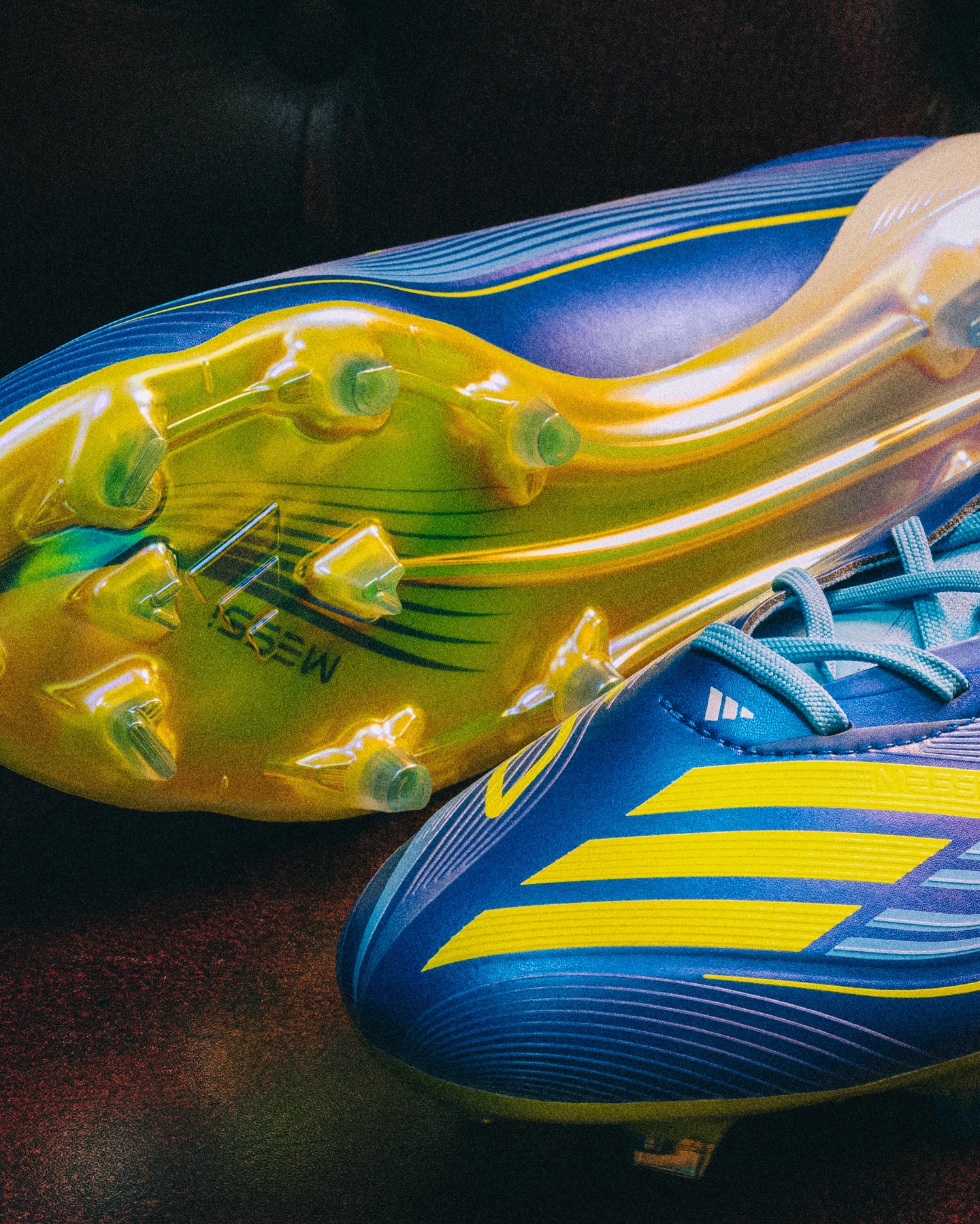 crampon messi F50 bleu vis10n