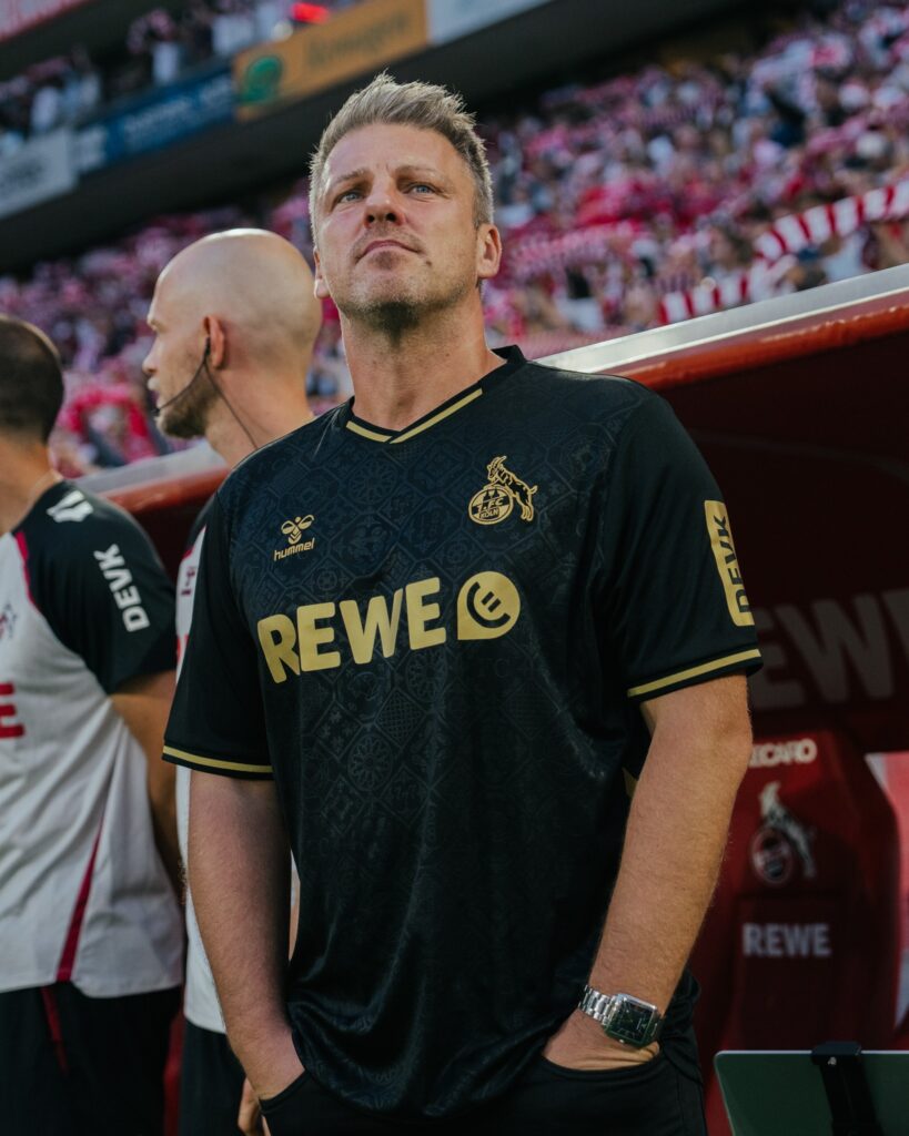 lukas kwasniok entraineur cologne maillot