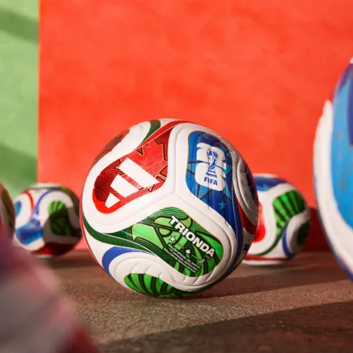 Image de l'article adidas dévoile TRIONDA, le ballon officiel de la Coupe du Monde 2026