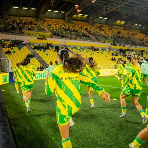 Image de l'article Au Stade : dans les coulisses de FCN F - Paris FC pour une soirée à part