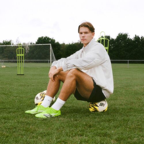 Image de l'article Tyler Dibling signe avec New Balance et portera la Furon