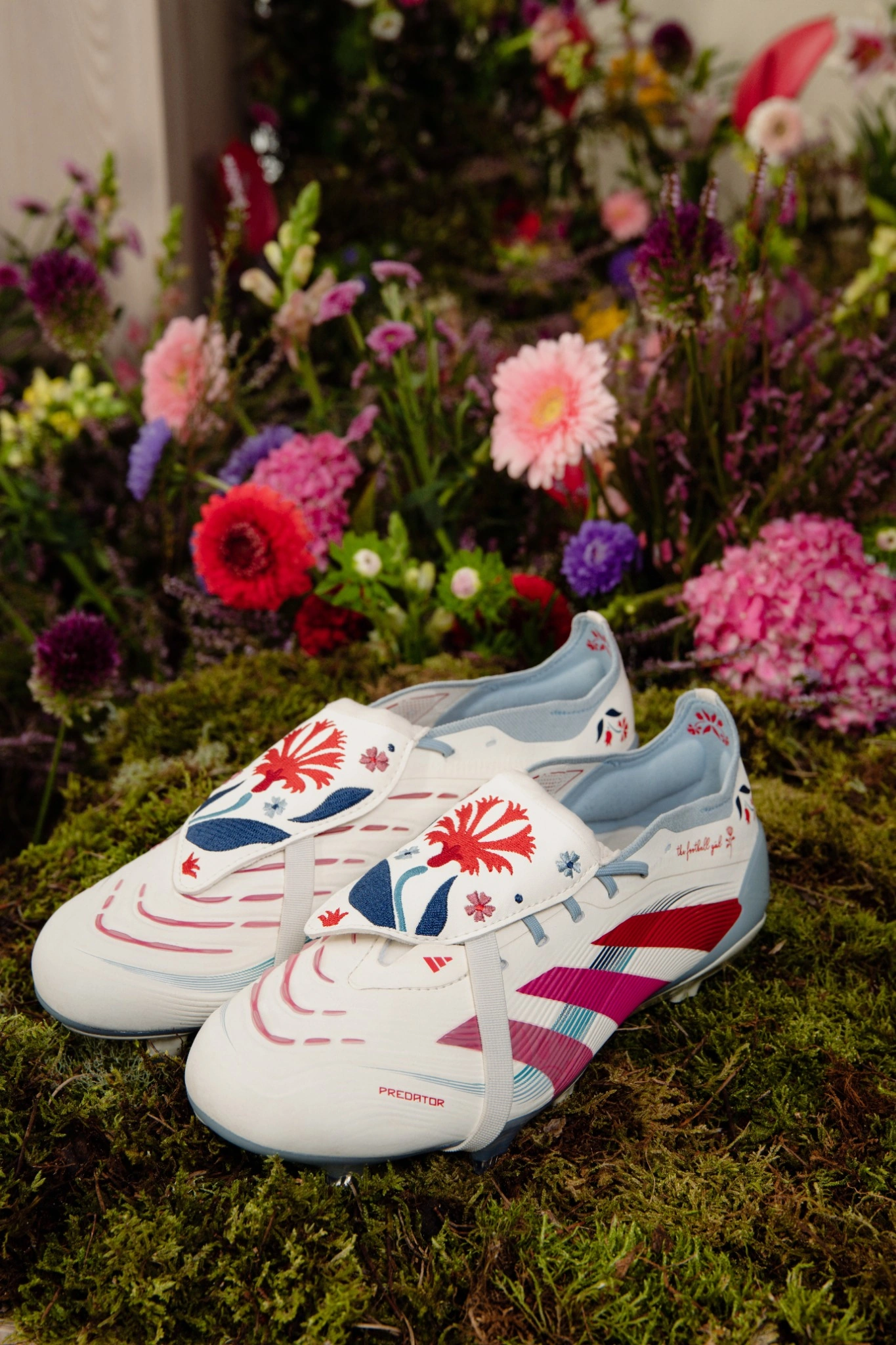 adidas predator the football gal