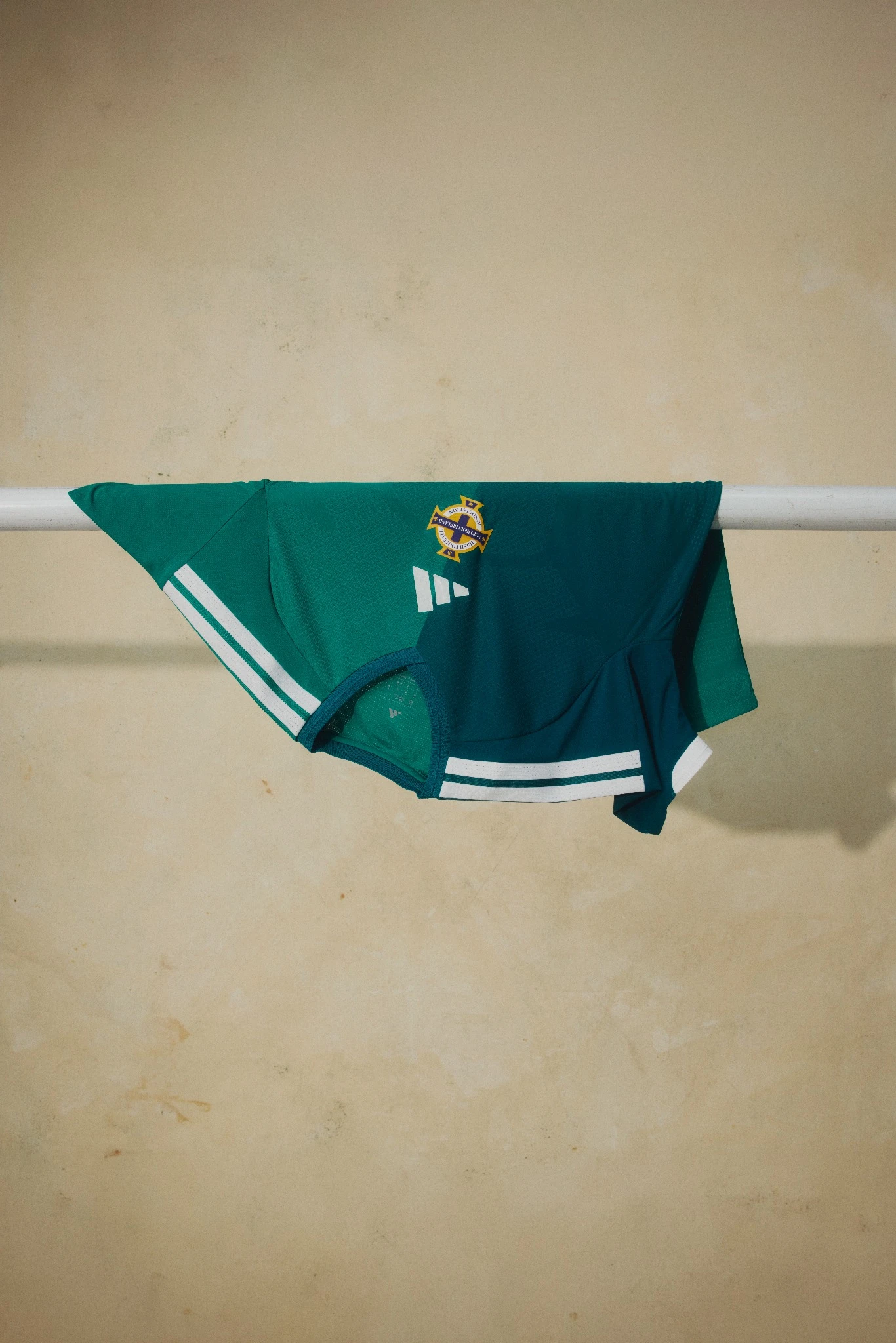 maillot irlande du nord 2026 adidas domicile