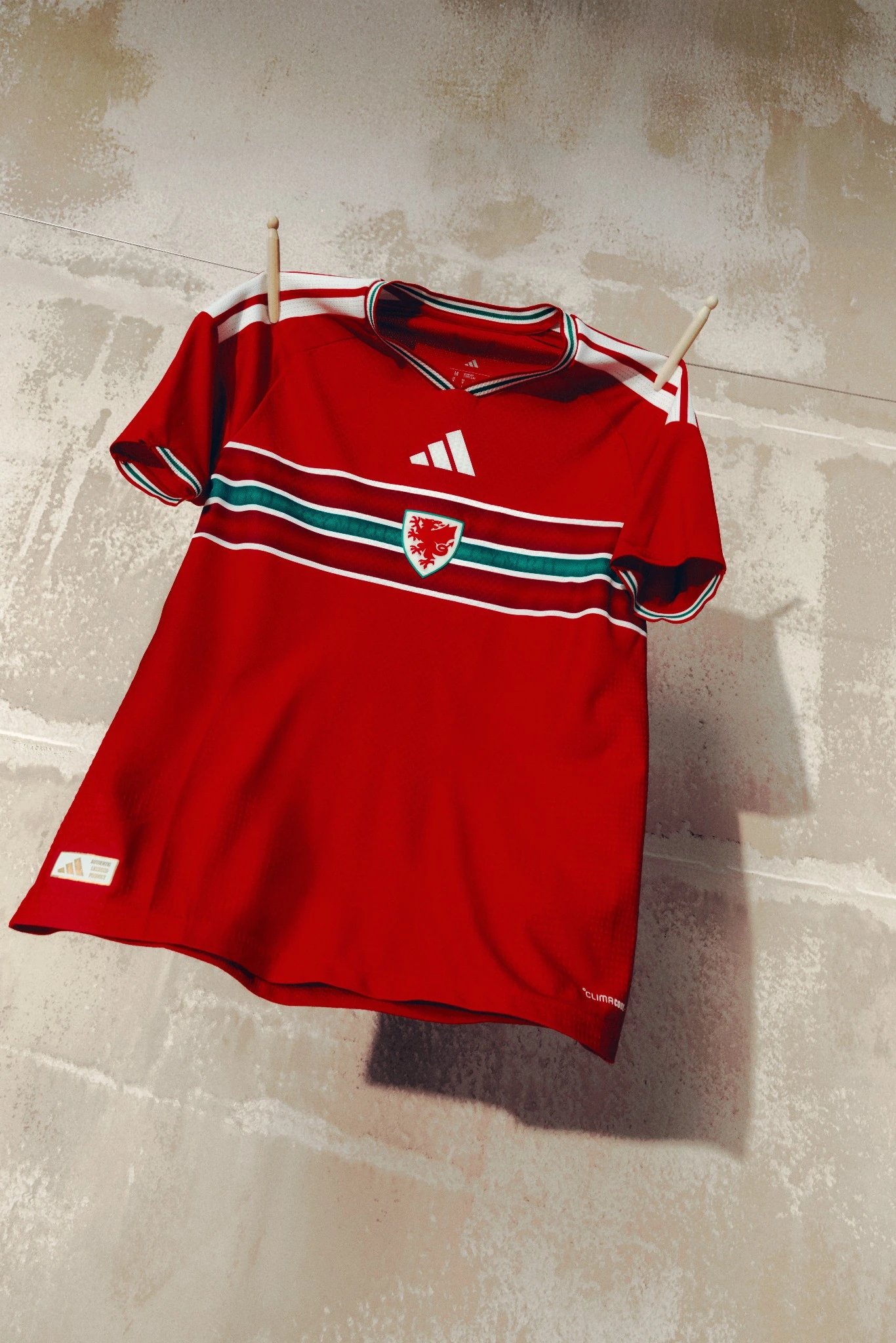maillot pays de galles 2026 adidas domicile