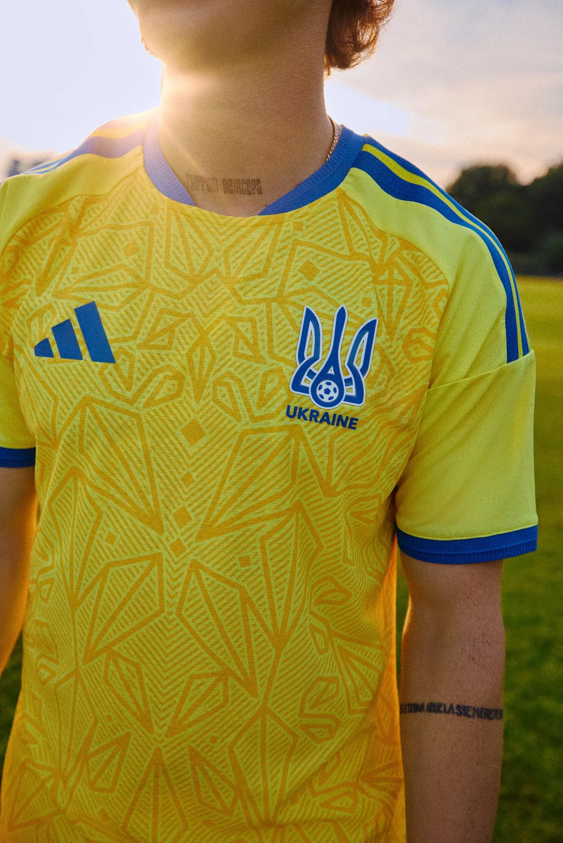 MAILLOT FOOTBALL VINTAGE Dynamo Kiev Ukraine Adidas Flocage Belkevich