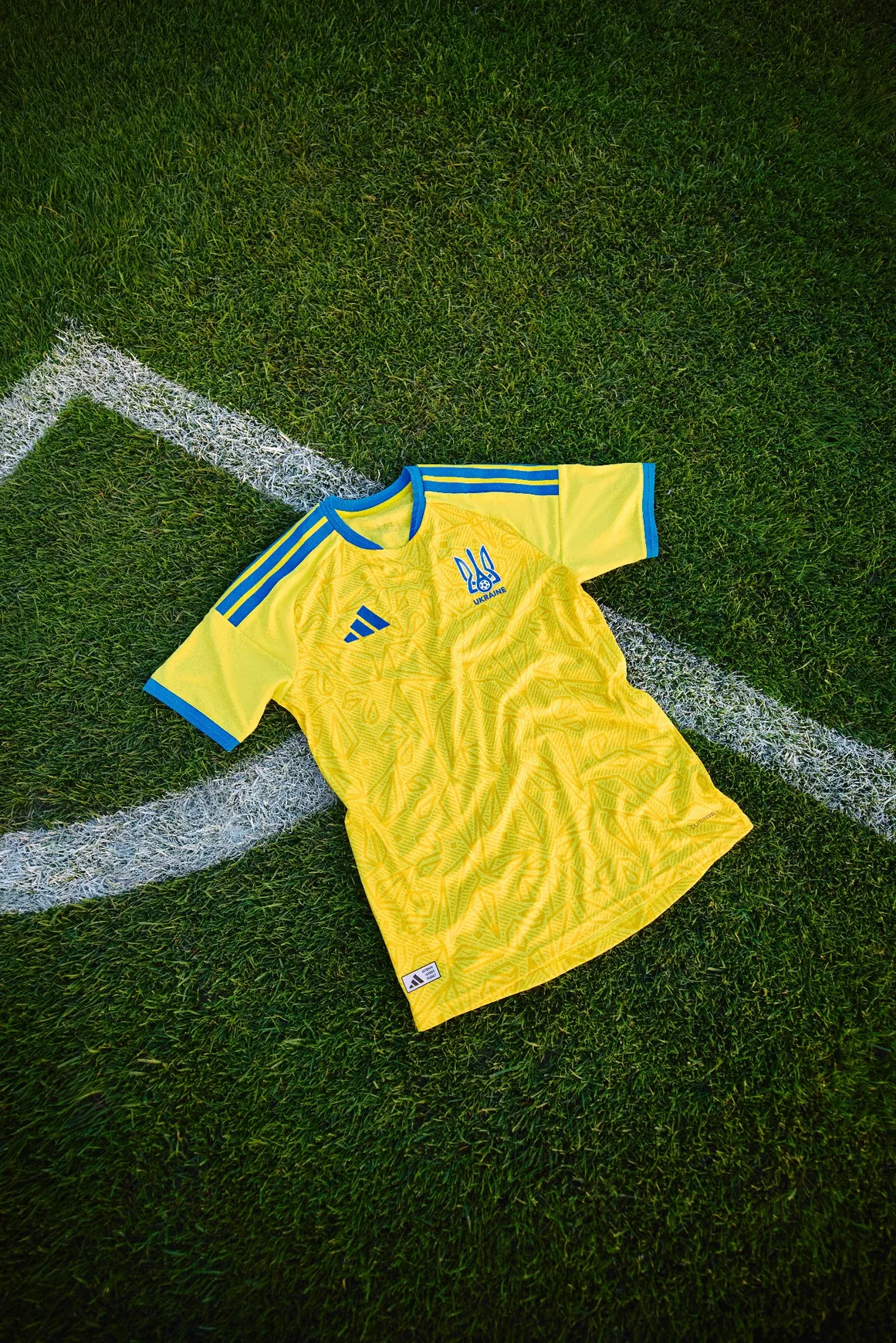 maillot ukraine 2026 adidas domicile
