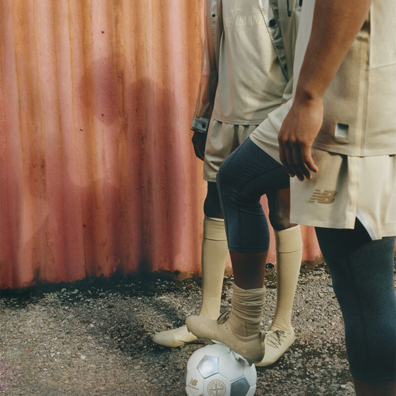 new balance stone island furon v8