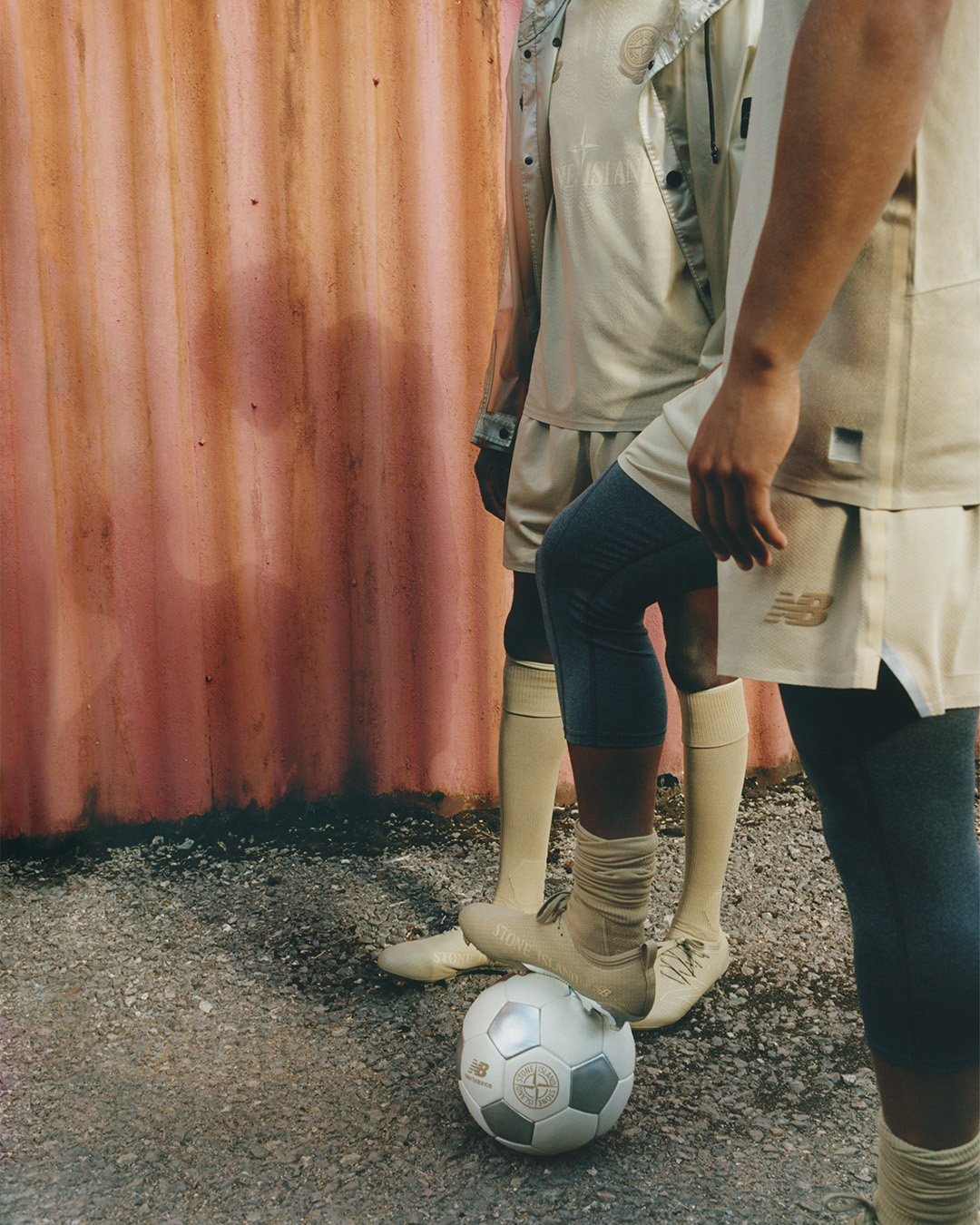 new balance stone island furon v8