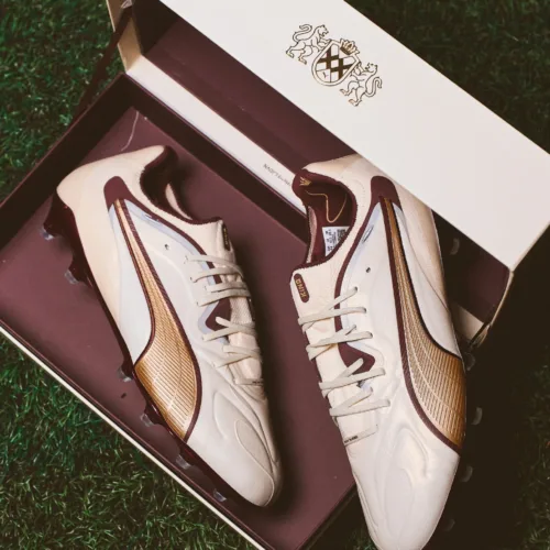 Image de l'article PUMA dévoile sa nouvelle King 20 avec Xavi Simons