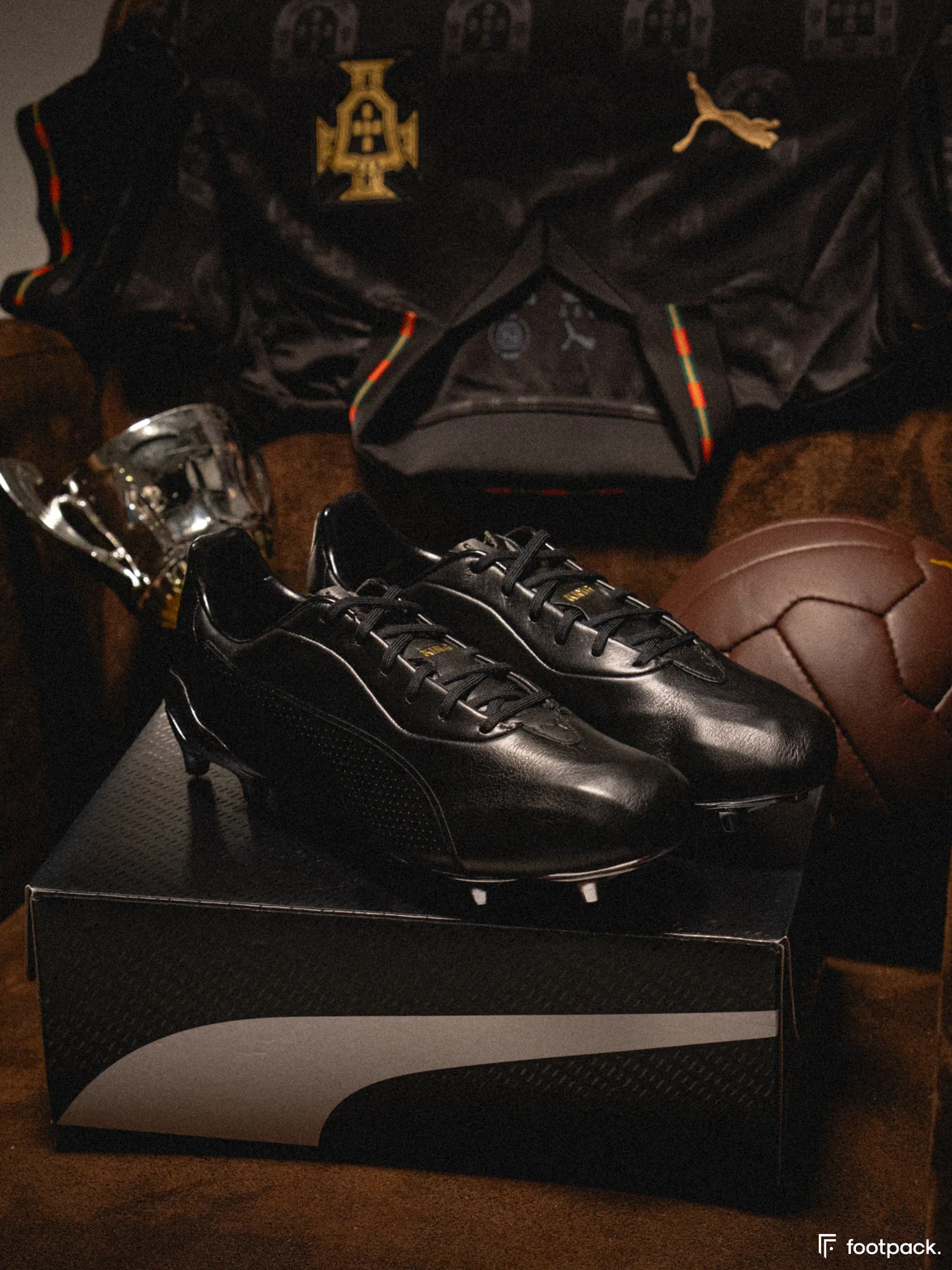 puma king eusebio full black footpack
