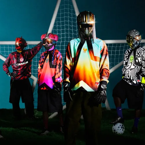 Image de l'article Nike lance dévoile des maillots de gardiens inspirés des années 90
