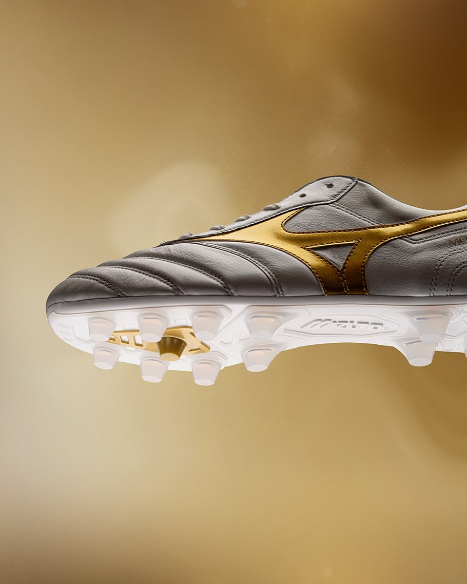 crampons mizuno bright gold